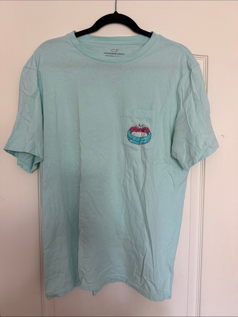 Vineyard Vines Men’s Mint Green Pocket Tee with Crab Graphic large golf beach